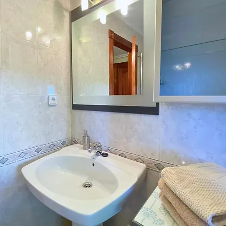 Con Jardin En Cantabria 公寓