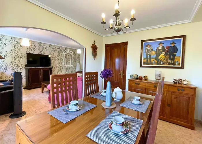 Con Jardin En Cantabria * 阿内罗