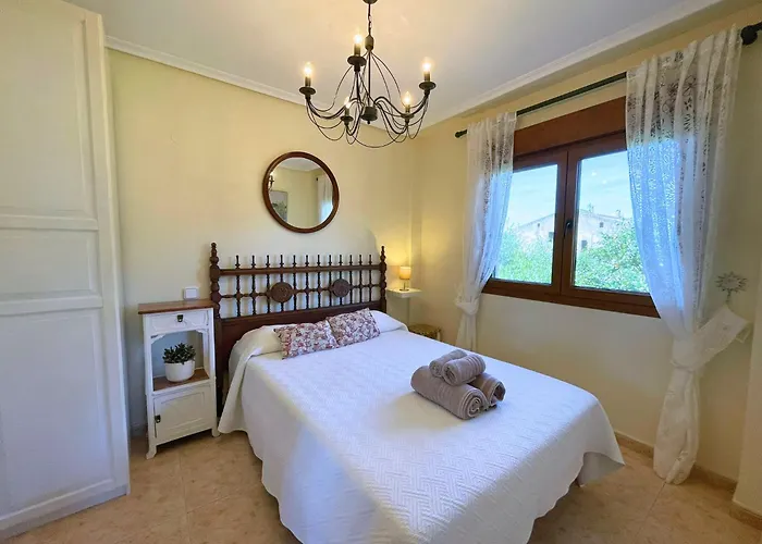 Con Jardin En Cantabria * 阿内罗